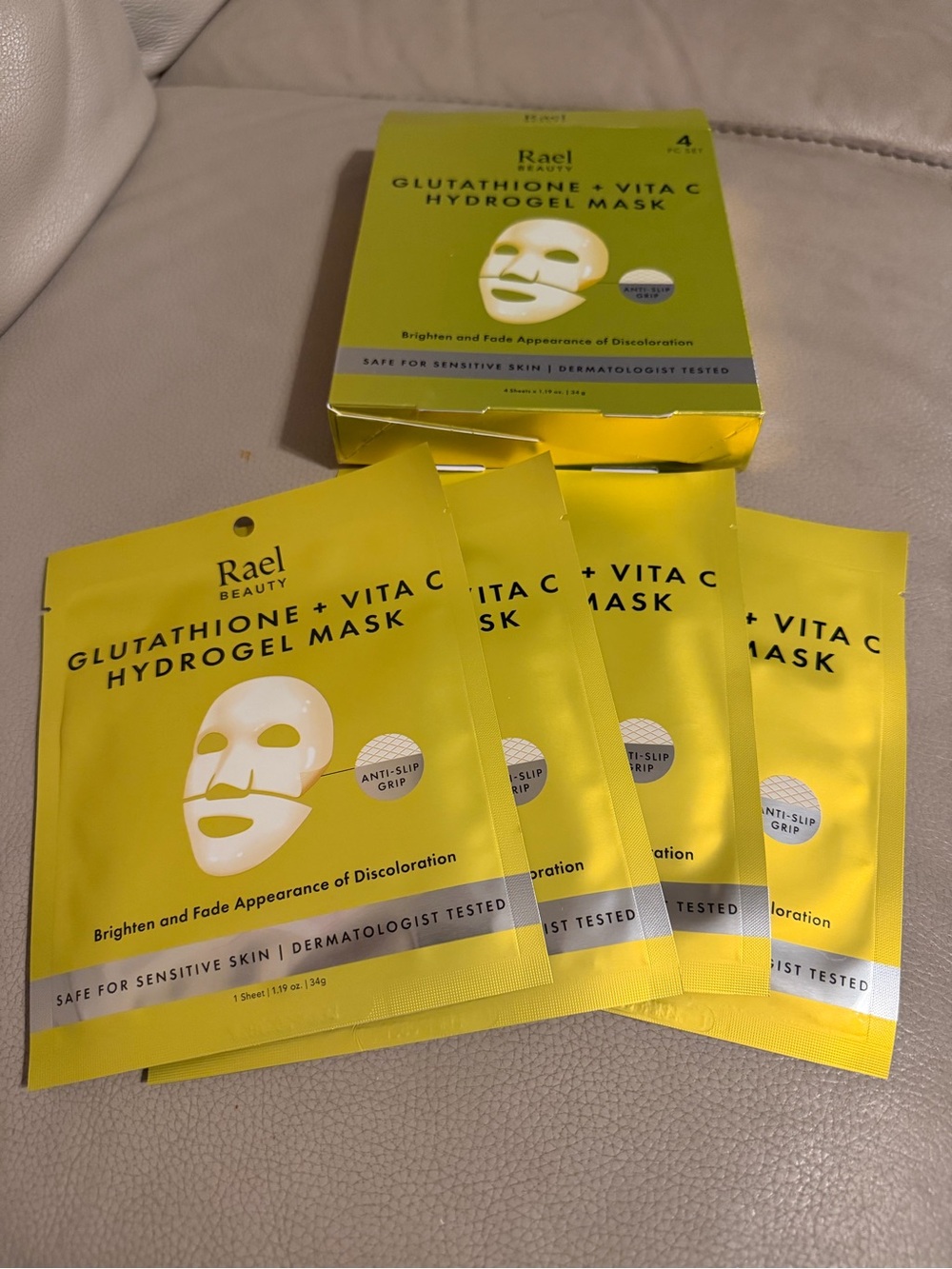 Rare Beauty Glutathione + Vita C Hydrogel Mask — Bright Yellow Sheet Pack